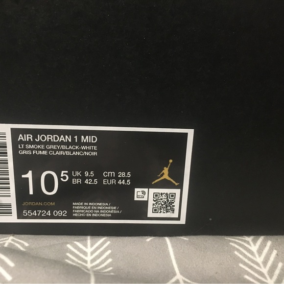 Men’s Air Jordan 1 mid Lt smoke grey/black-white. Size 10.5 - Picture 6 of 6